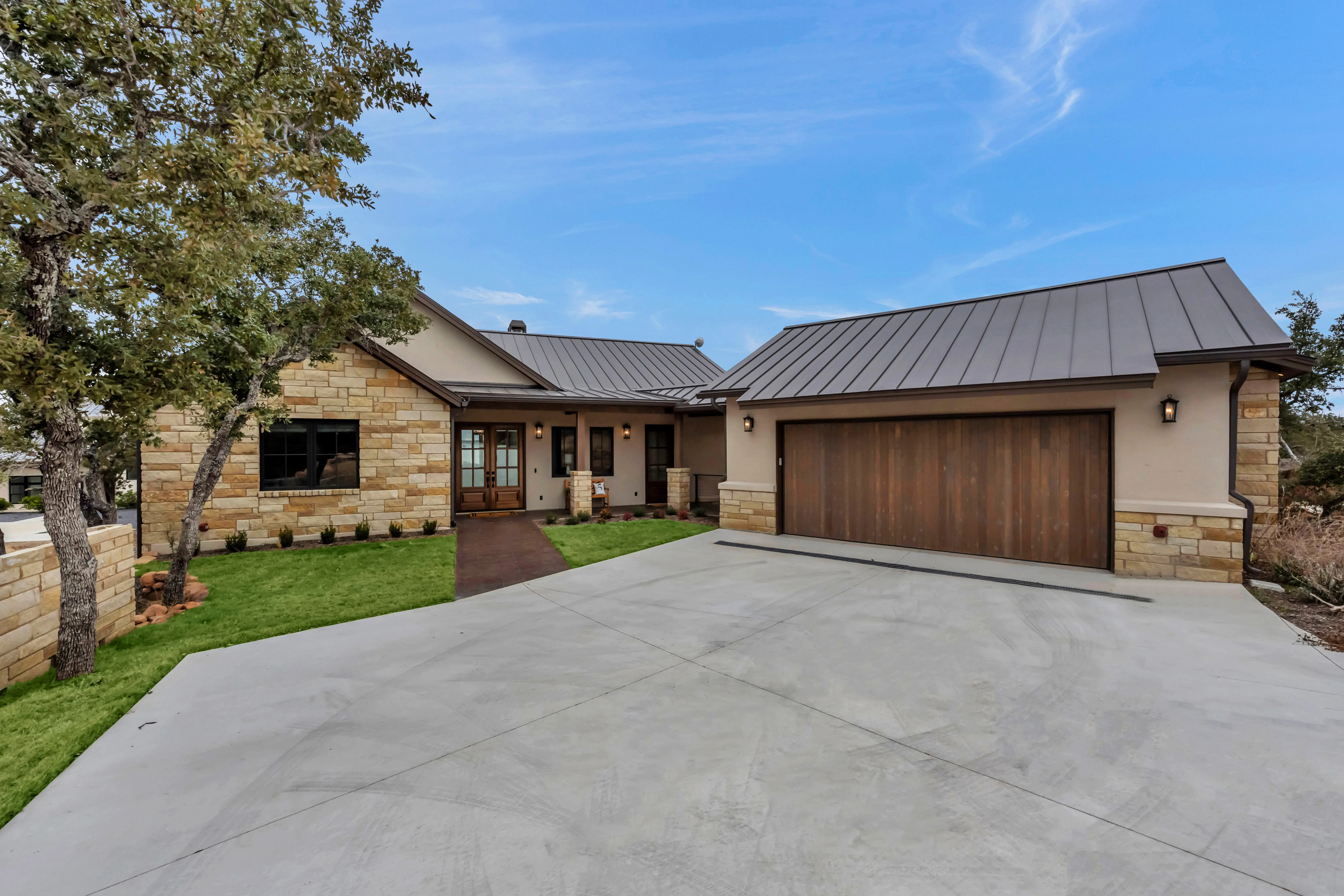 Lakeside Modern by Showcase Builders