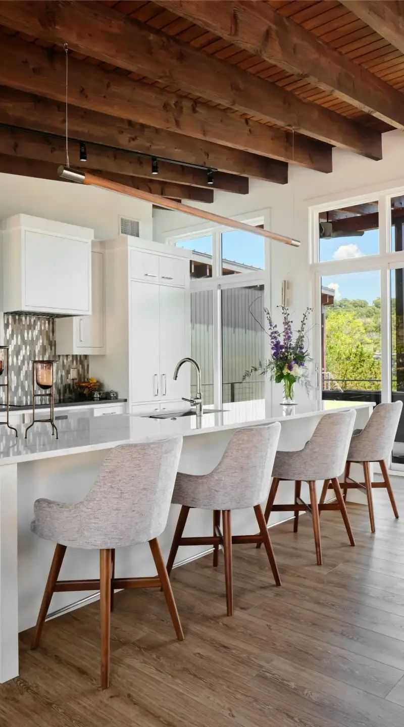 10 Questions to Ask Before Hiring an Interior Designer