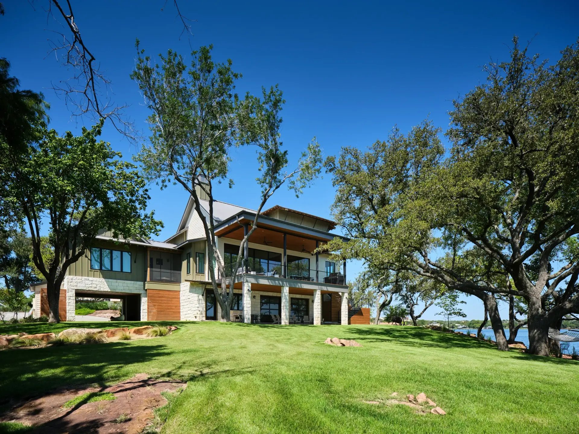 Showcase Builders collaborative building process