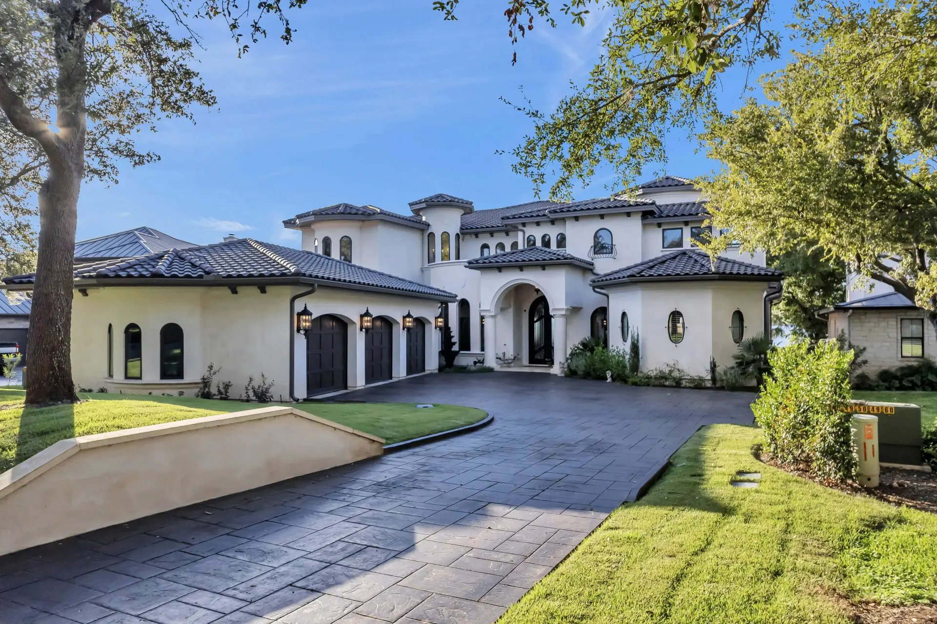 Stunning pool and outdoor living area with Hill Country views