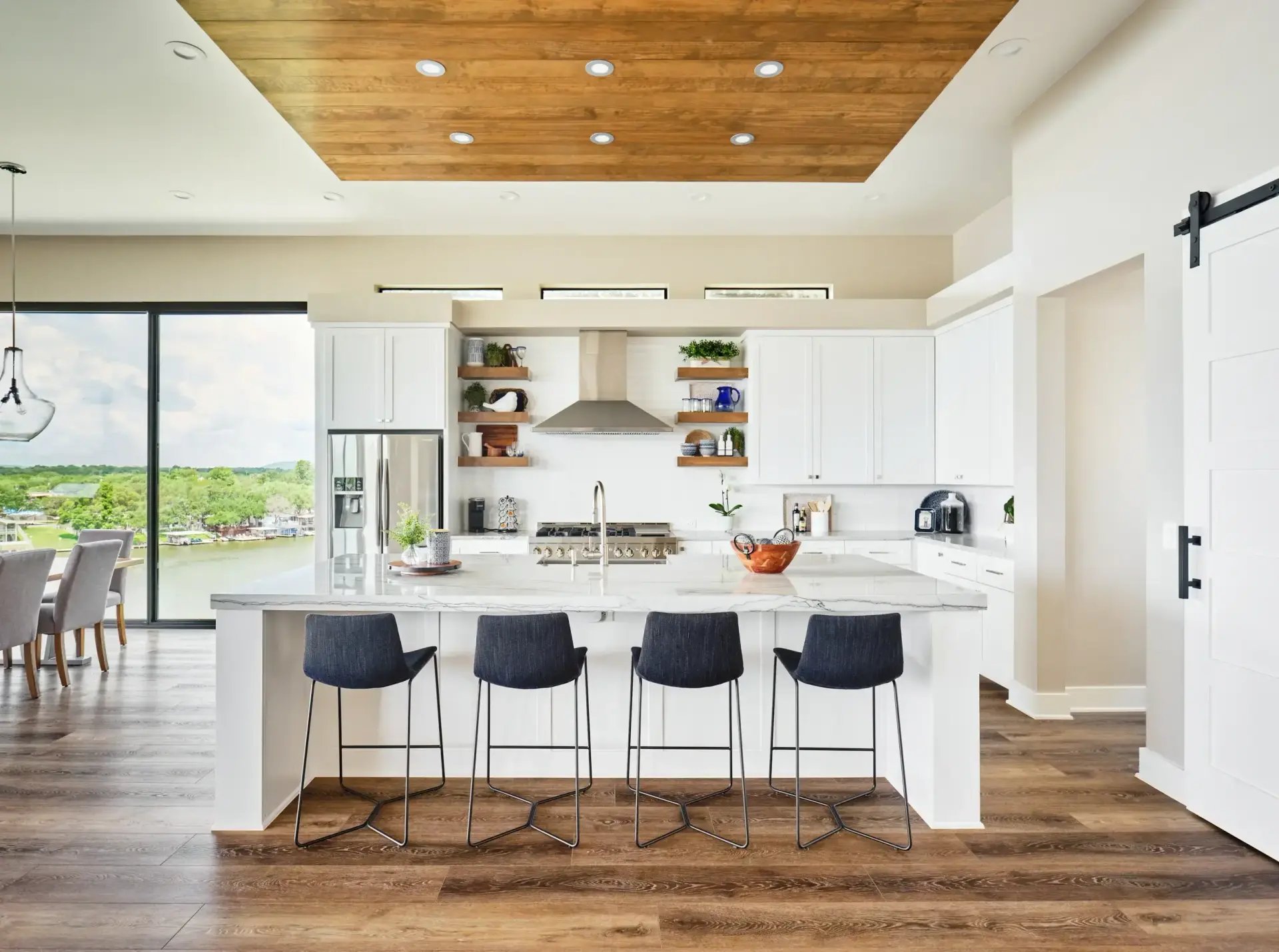 Maximizing Natural Light in Your Luxury Home